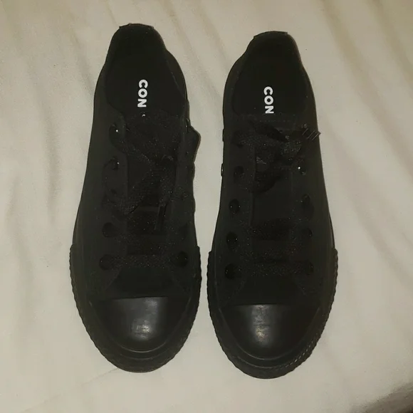 Black Converse - Picture 2 of 4